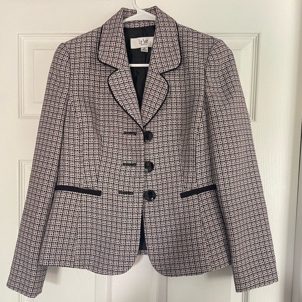 Le Suit Petite Size:2 P